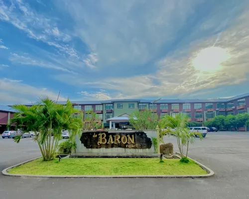 De Baron Resort Các khách sạn gần Đại bàng Plaza