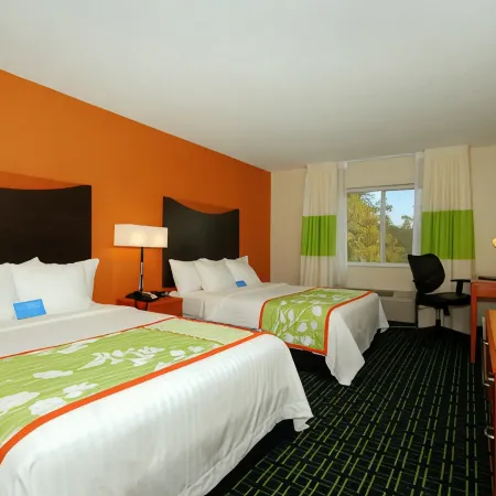 Fairfield Inn & Suites Canton
