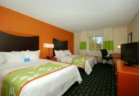 Fairfield Inn & Suites Canton
