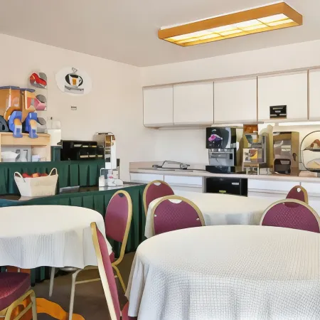 Super 8 by Wyndham Casa Grande