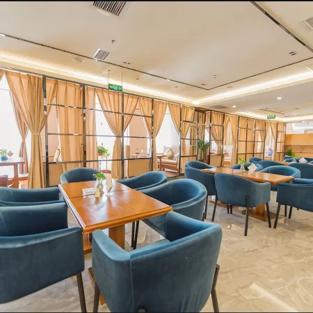 Bihai Yuntian Hotel