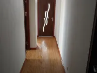 Yaju Hotel (Jiaozhou Jiaodong International Airport) - Inns