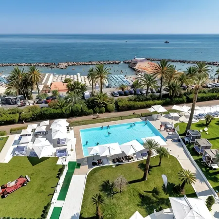 Miramare Hotel the Palace
