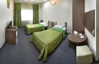 Merkurij Hotel - 3 Sao