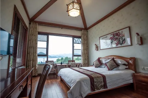 Chunan Thousand Island Lake Love in the Hotel - Villas