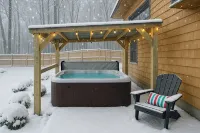 Catskills Cabin Near Hits Saugerties Pool + Hot Tub Fenced Yard Pet Friendly - Pools