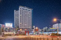 THE SKY HOTEL