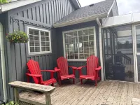 Lakehouse on beautiful Tait Lake in the wonderful town of Bancroft. - 4-Star