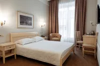 Astor Hotel