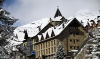 Snö Villa de Sallent 3 Hotels in 