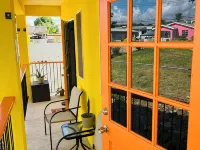 GAIA Barbados! 2 BD Home 5min walk to the beach Hotels in Hastings