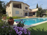 Provencal villa for 10 people with swimming pool and garden in Grasse - Private Pools