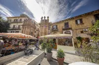 Donna Flavia - Holiday home in the historic center of Palermo - Bungalows