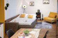 Old building oasis Fulda - quiet, central, terrace, train station 400m -
