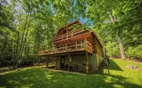 Hidden Gem in the woods with hot tub - 샬레 호텔