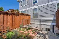 2 Bd Apt/Privt Entry/Denver's Central Park Neighborhood/5 min. to Anschutz Hotels in Stapleton