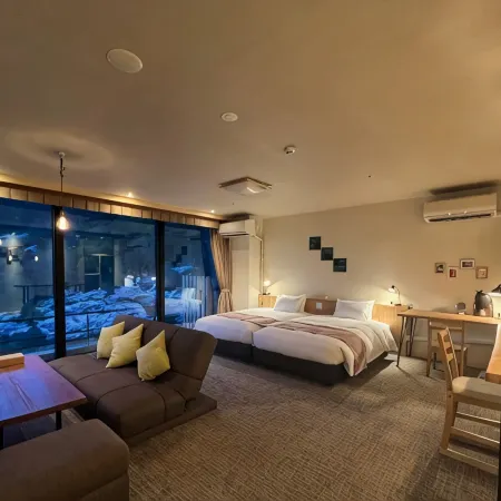 Yuze Hotel