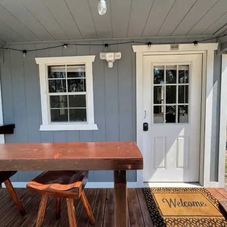 Casita 1, Tiny Home in Wood Area, 1 Mile From Glacier Entrance- 2 Guests
