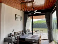 Nguyen Shack Retreat Hotels in 