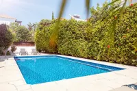 Private Villa with own pool 5 minutes drive to Coral Bay with 2 Sandy beaches - 3 stjerner