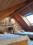 Completely renovated small stone house with sea view near Split