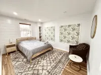 Unique Wildwood 3 BR 1,5 BA House in the Heart of town - 4-Star