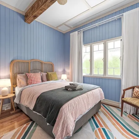 A Colourful Life! 4Bed/2.5Bath/1Car ~ Queenslander