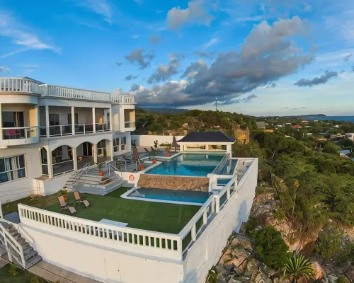 Coral Bay Chateau - Luxury Villa in Treasure Beach Hotels in Treasure Beach