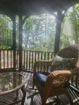 Newly renovated waterfront cottage with spectacular sunset views