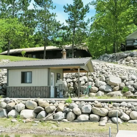 Affordable cabin on Pokegama with 50” smart TV