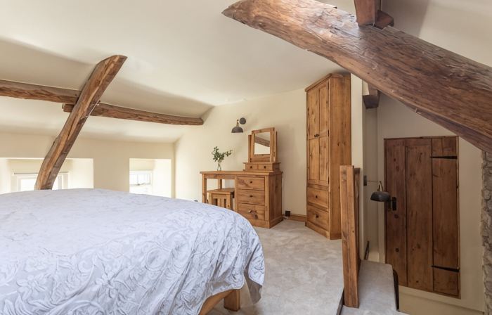 Chapel Cottage - with Log Burner
