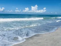 Steps from the beach on Longboat Key - Pools