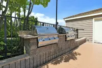 BEACH LUX VILLA with AWESOME VIEW! CLICK on “About this Property” for a TOUR! - 4-نجوم