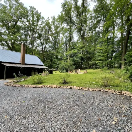 Hooting Haus - Hot Tub - Fire Pit - Cabin Retreat