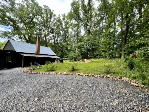 Hooting Haus - Hot Tub - Fire Pit - Cabin Retreat