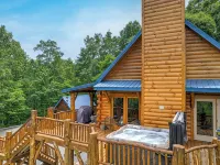 Amazing Mountain Views / Hot Tub / Fireplace / Game Room / Creek / Trails Hotels in Broad River