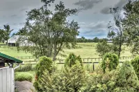 Large & Private Guest House Apt w/ Patio + Views! - Wifi