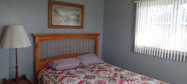 3 br country home close to town with hot tub Hotels in Delaware County