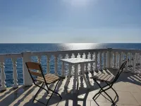 SiLoo Living Quarters - Homestays
