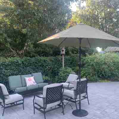 Private & Spacious Five Room Suite..Steps To Bay Beach and walk to Village. Hotel Exterior
