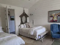 Classy Cattle Farm Experience-Wine and Bovine - 4-Star