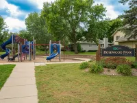 Manor on the River,  5,000 SQFT, Hot Tub & Kayaks Hotels in Champlin