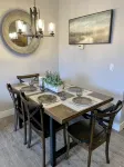 Family friendly 2BR/2BA condo - Sleeps 6 - Views & location!! - piscine
