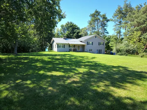 Beautiful, Private, Lakeshore Home- Perfect for Large Families! - 3-Star