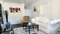 Newly Remodeled 3/2 w/ King Bed Near Intel - 2-Star
