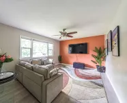 Relax with the family in a newly renovated and furnished upper level duplex. - 2-Star