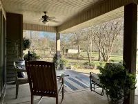Country home w/beautiful views, close to town, reservoir and Natchez Trace - 3-Star
