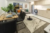 City Stadium Stay CBD Apartment - Apartments