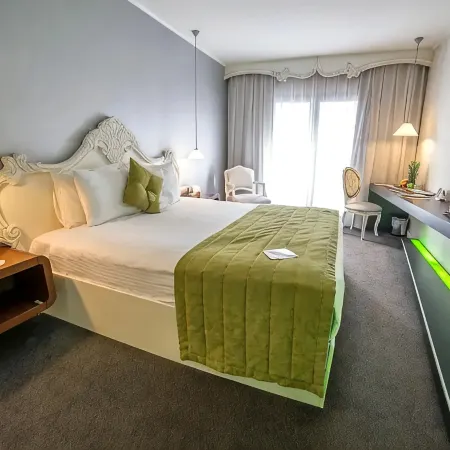 Hotel Beyond