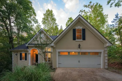 Lake Lanier Retreat, Dock, Firepit, Home Theater,HotTub